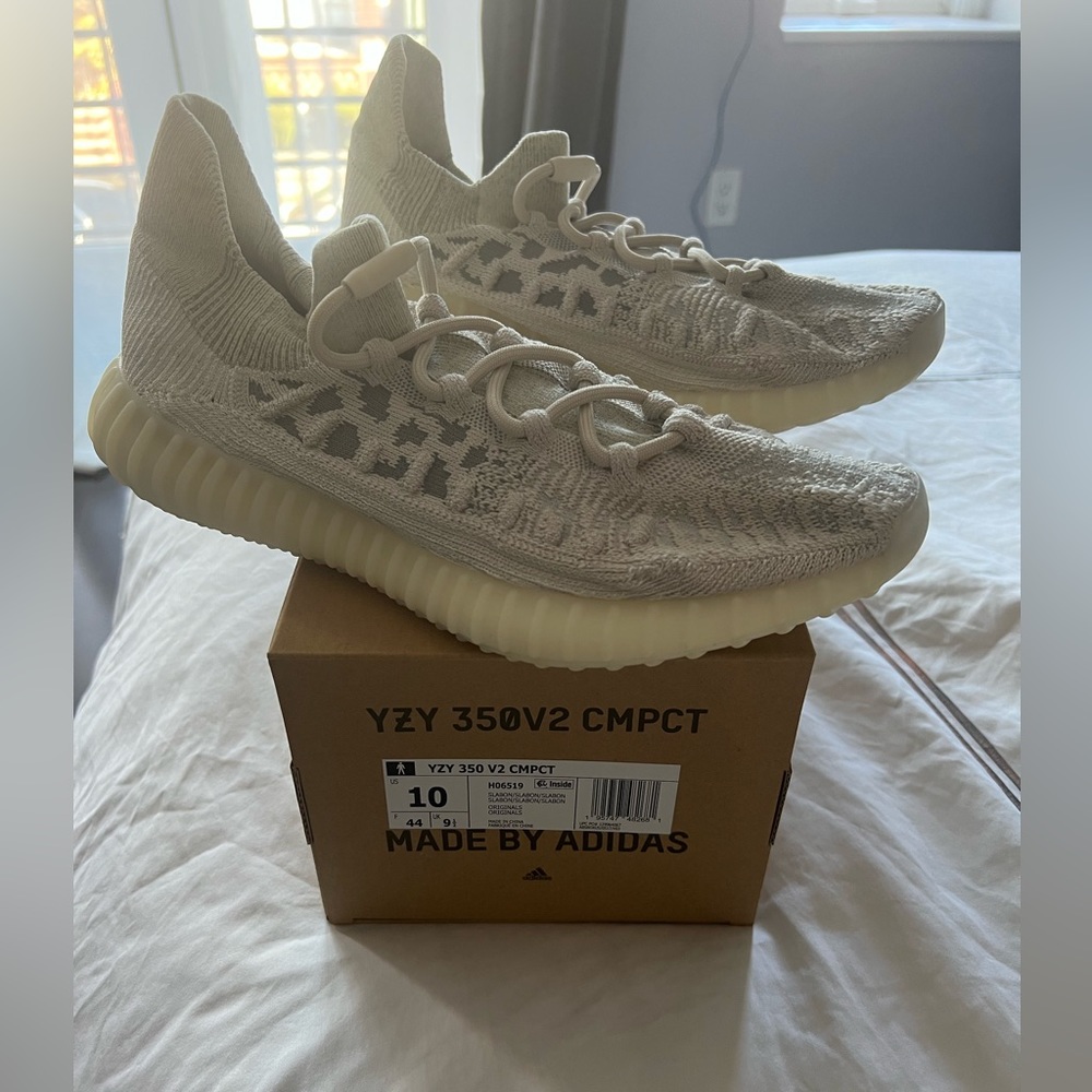LIKE NEW